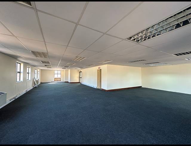 175M² OFFICE TO LET IN HIGHVELD TECHNOPARK